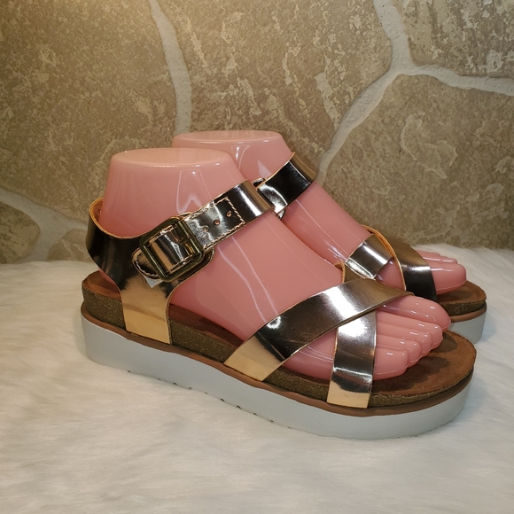 WOMENS SANDALS NOT RATED - Picture 6 of 13